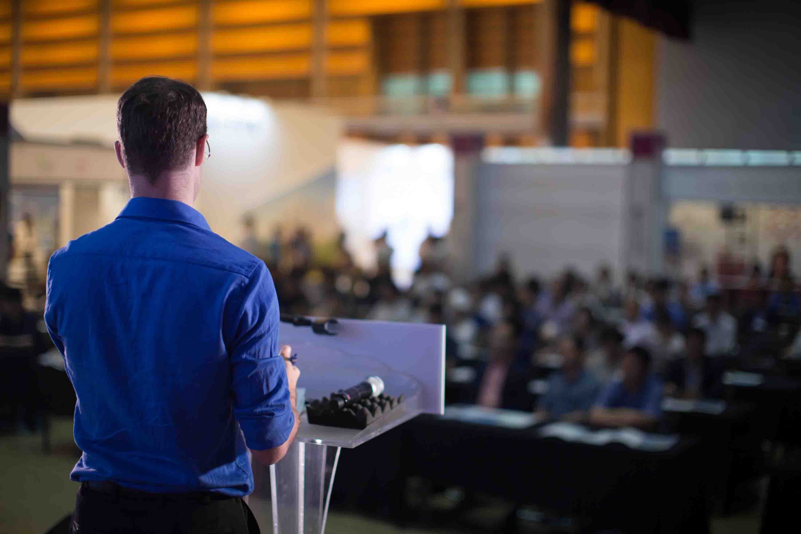 What is a Pitch Deck and Things to Consider While Making One How to Pitch A Startup